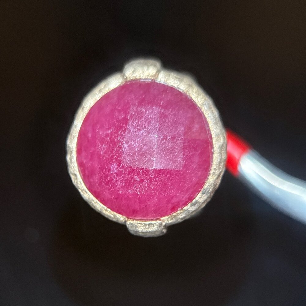 Large‎ Ruby Ring - Picture 3 of 7